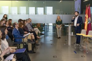Concejal Ángel Niño en presentación DesafIA Madrid en La Nave 