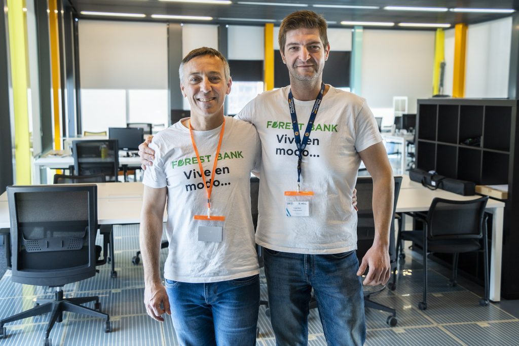Imagen de Vicente Cano y Vaslin Andounov de Forest Bank