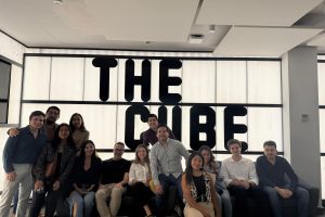 Grupo Puentes Talento V en The Cube