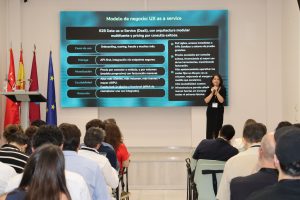 Imagen startups exponiendo en Foro Inversión iLab 